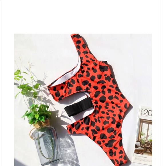 SALE - BOGO 6 for $20 🔥One Piece Bathing Suit - Picture 5 of 7